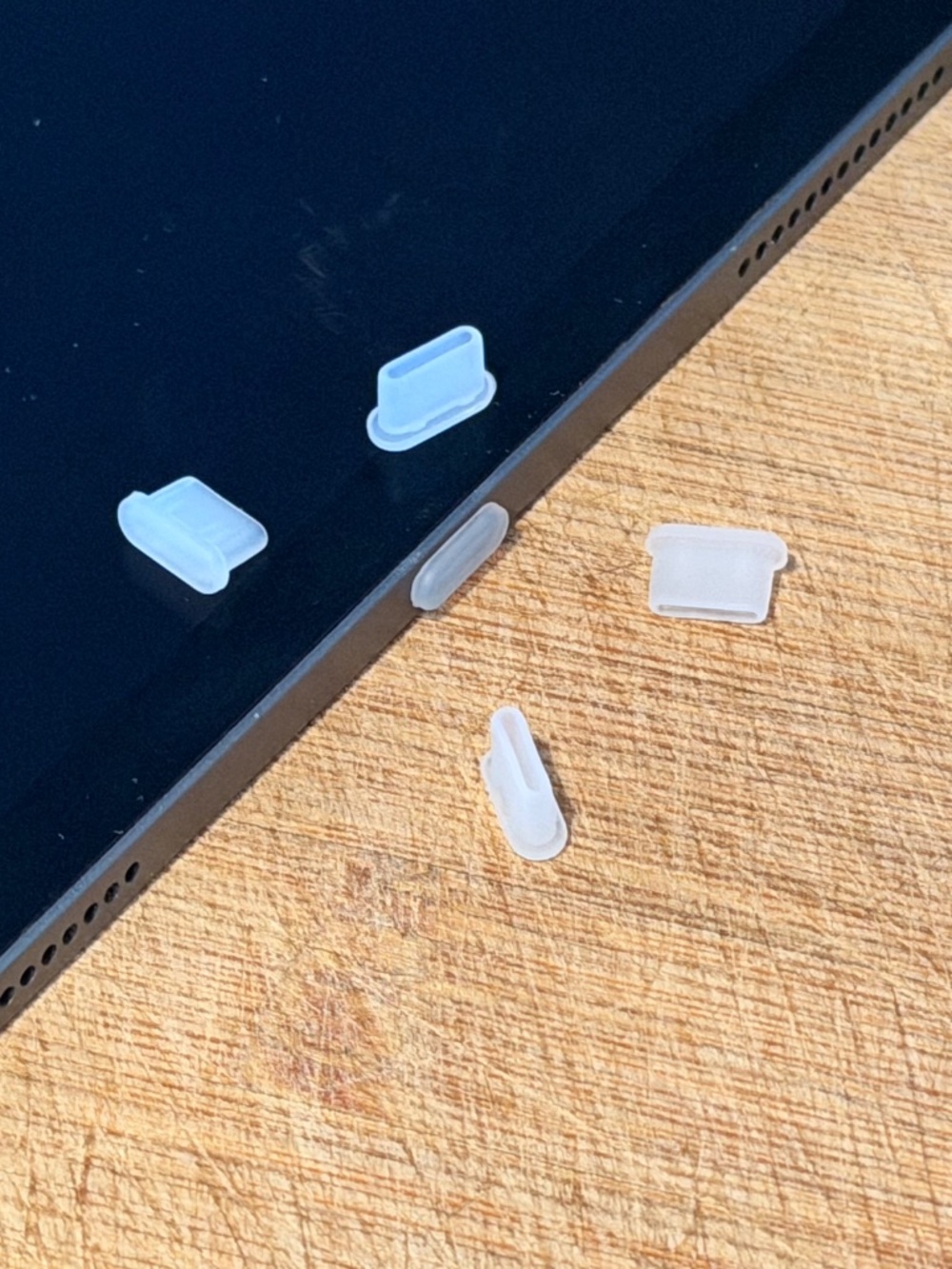 Clear Silicone USB C Port Dust Plugs USB-C Protector Caps for Phone, Tablet 5pcs